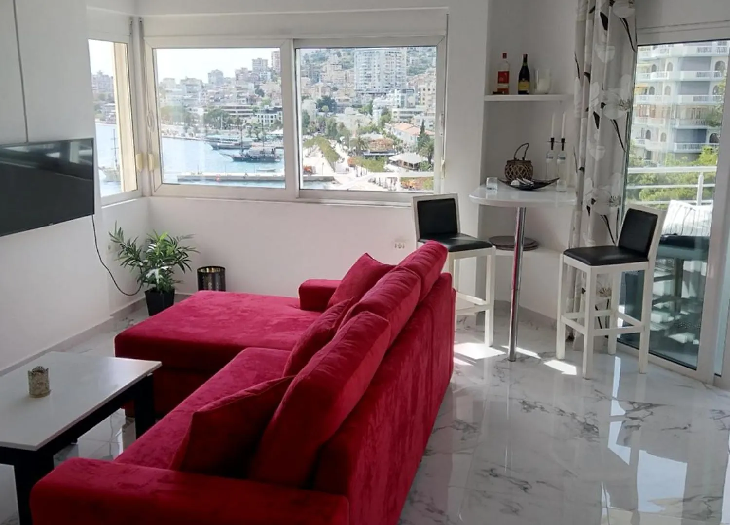 Amazing Sea City View Apartment Sarandë 0*,